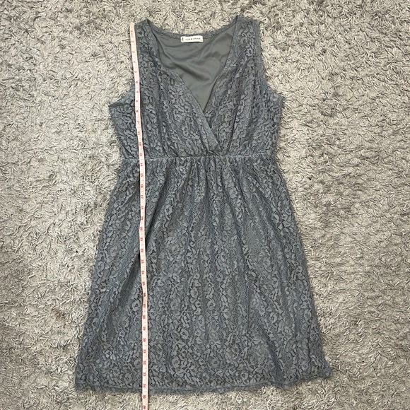 Women's Lace Dress Empire dress style Size Large - Picture 3 of 5